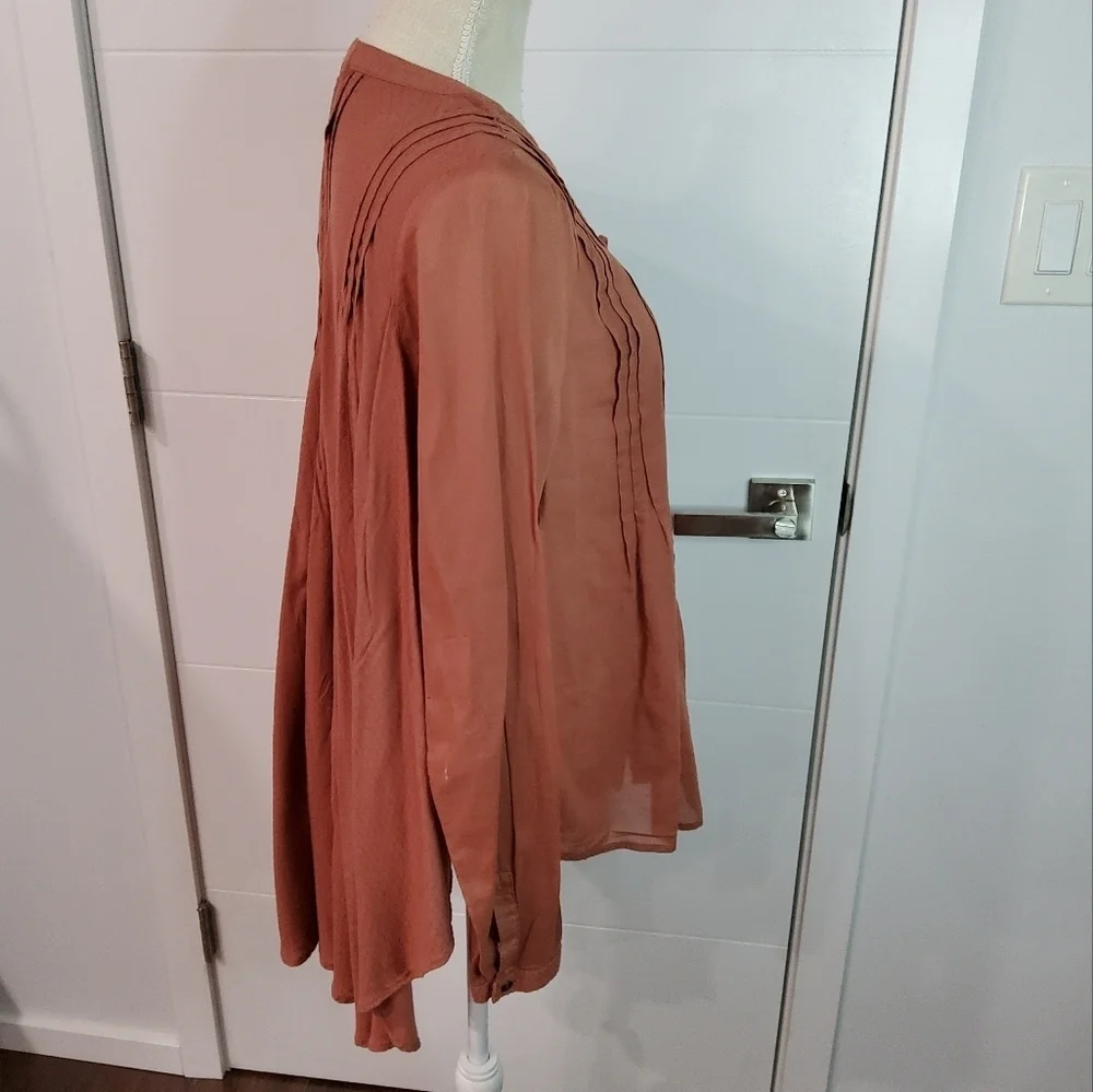 Free People Pleated Hi Low Sisters of Moon Blouse Size M